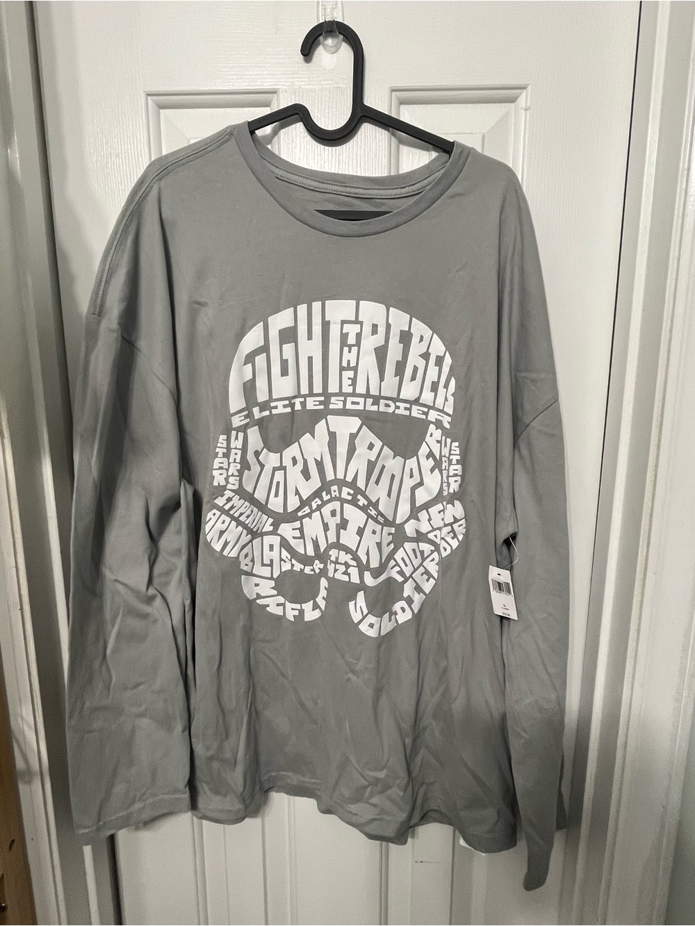 Star Wars Grey Graphic Long-Sleeve Men’s Shirt - Stormtrooper Helmet